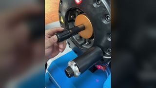 Μηχανή σύσφιξης υδραυλικού σωλήνα P32CS